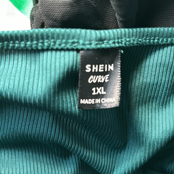 SHEIN Ribbed Top - Picture 3 of 3